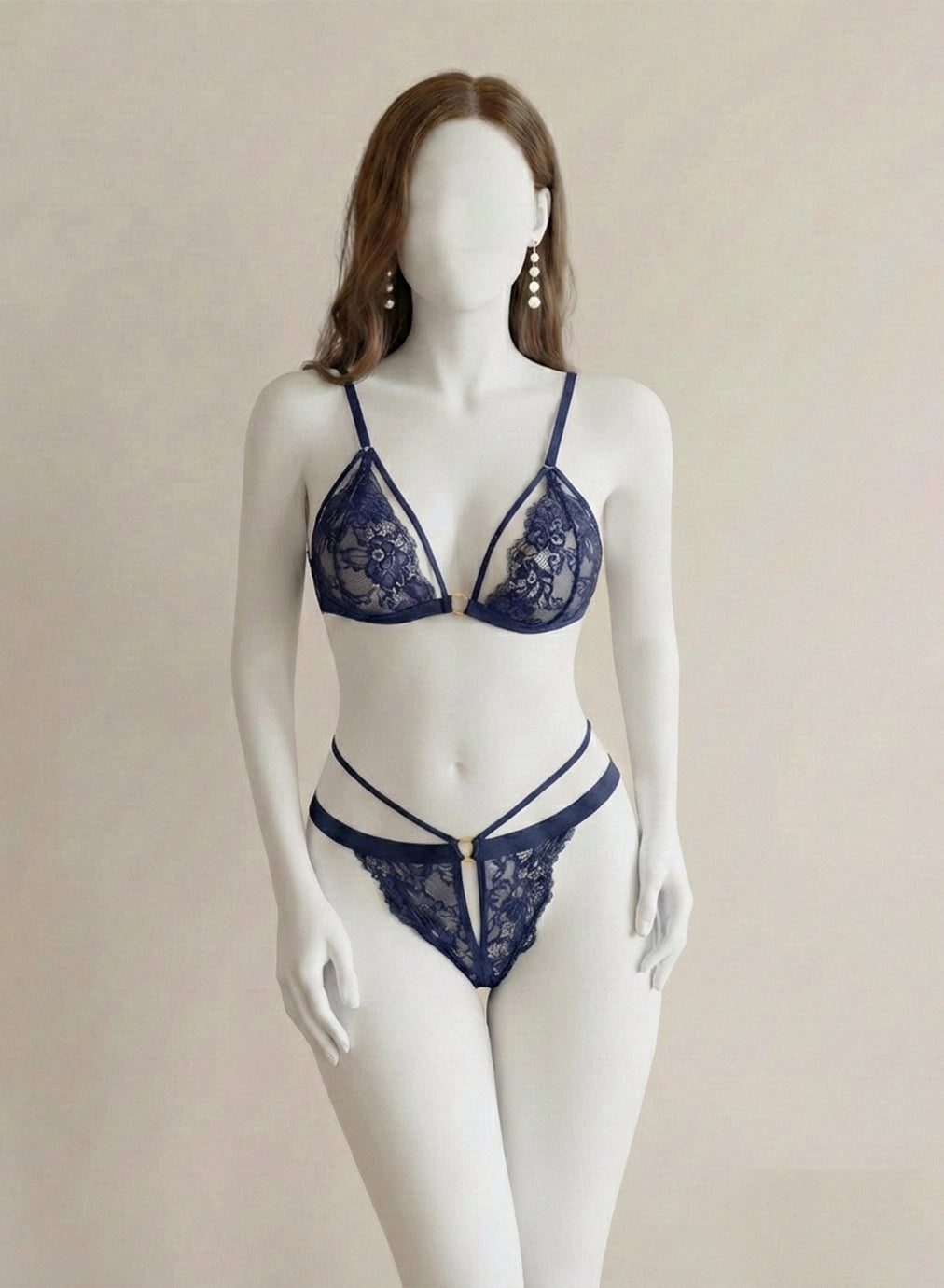 Floral Lace Strappy Bralette Set with Hardware Details