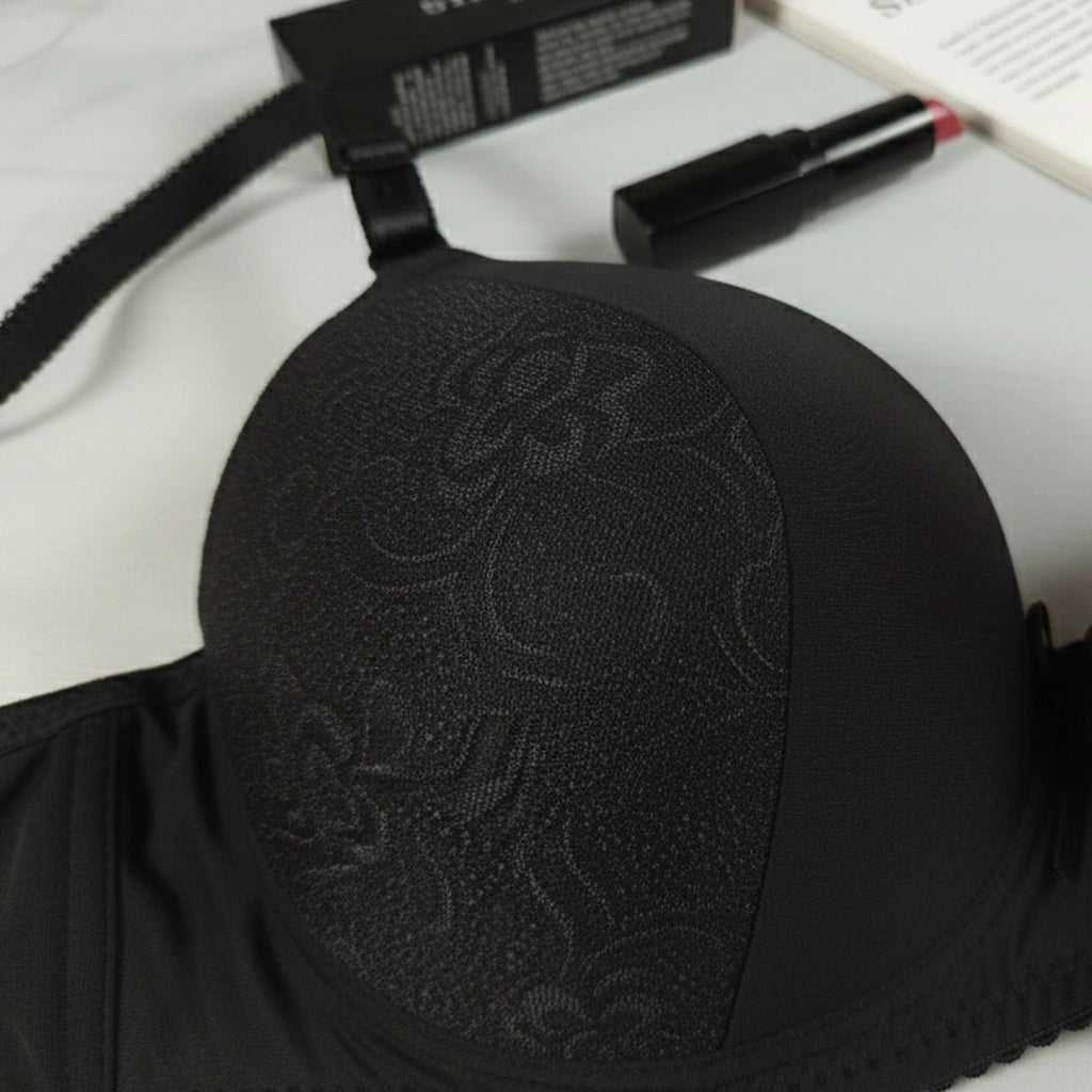 Whisper Molded Cup Bra – Non-Wired Comfort with Self-Print Design