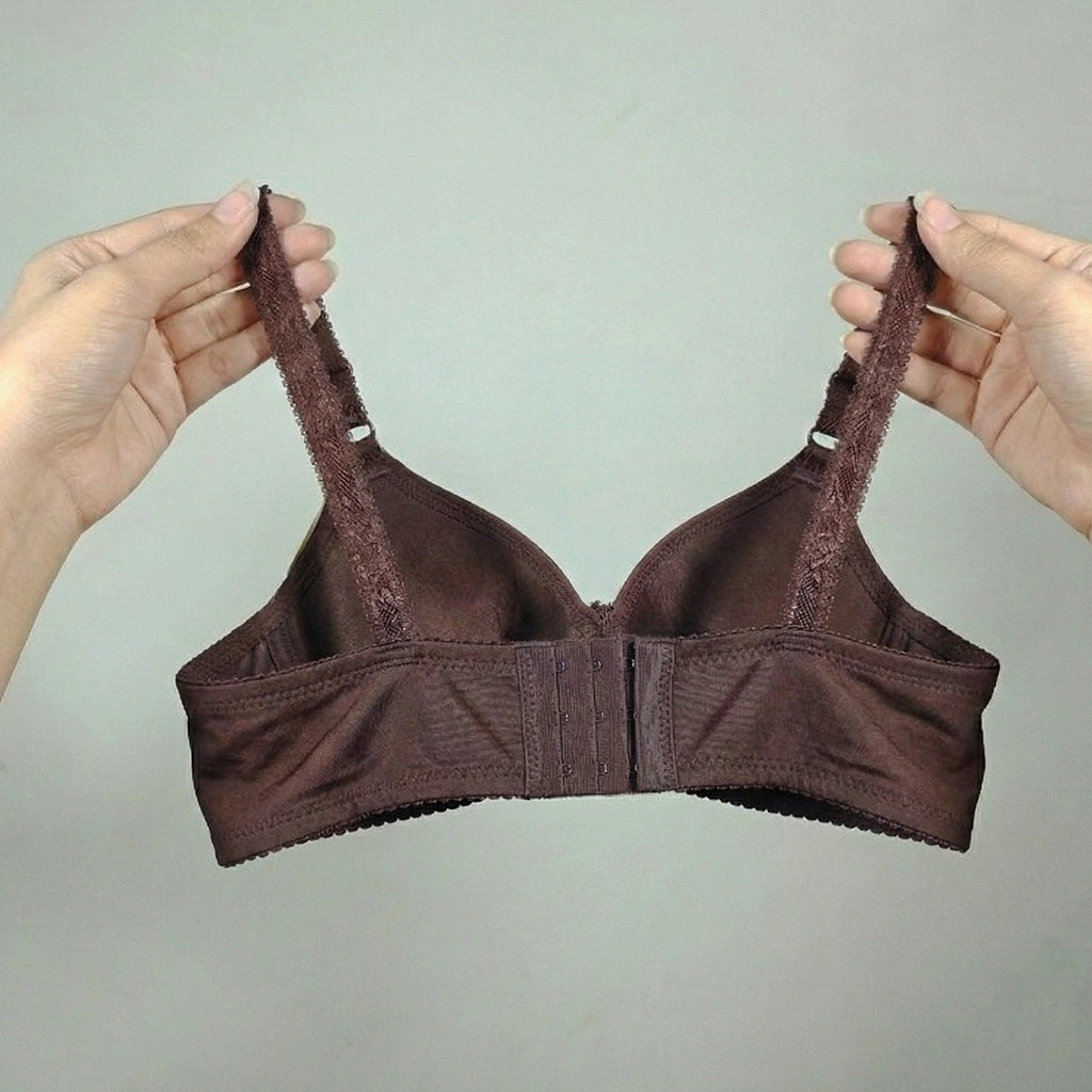 Whisper "Star Dust" Embossed Daily Comfort Bra