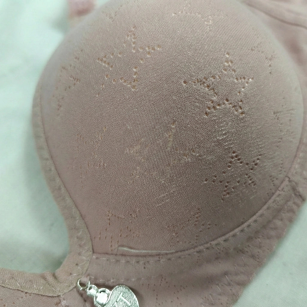 Whisper "Star Dust" Embossed Daily Comfort Bra